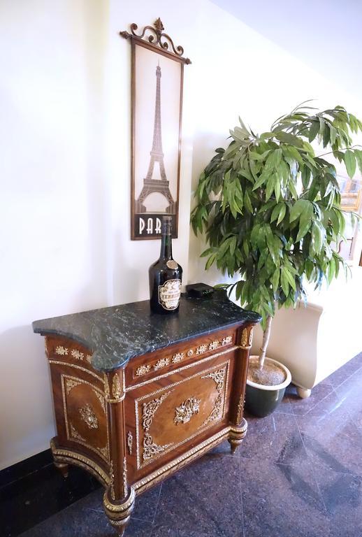 Paris Suites Hotel New York Bagian luar foto